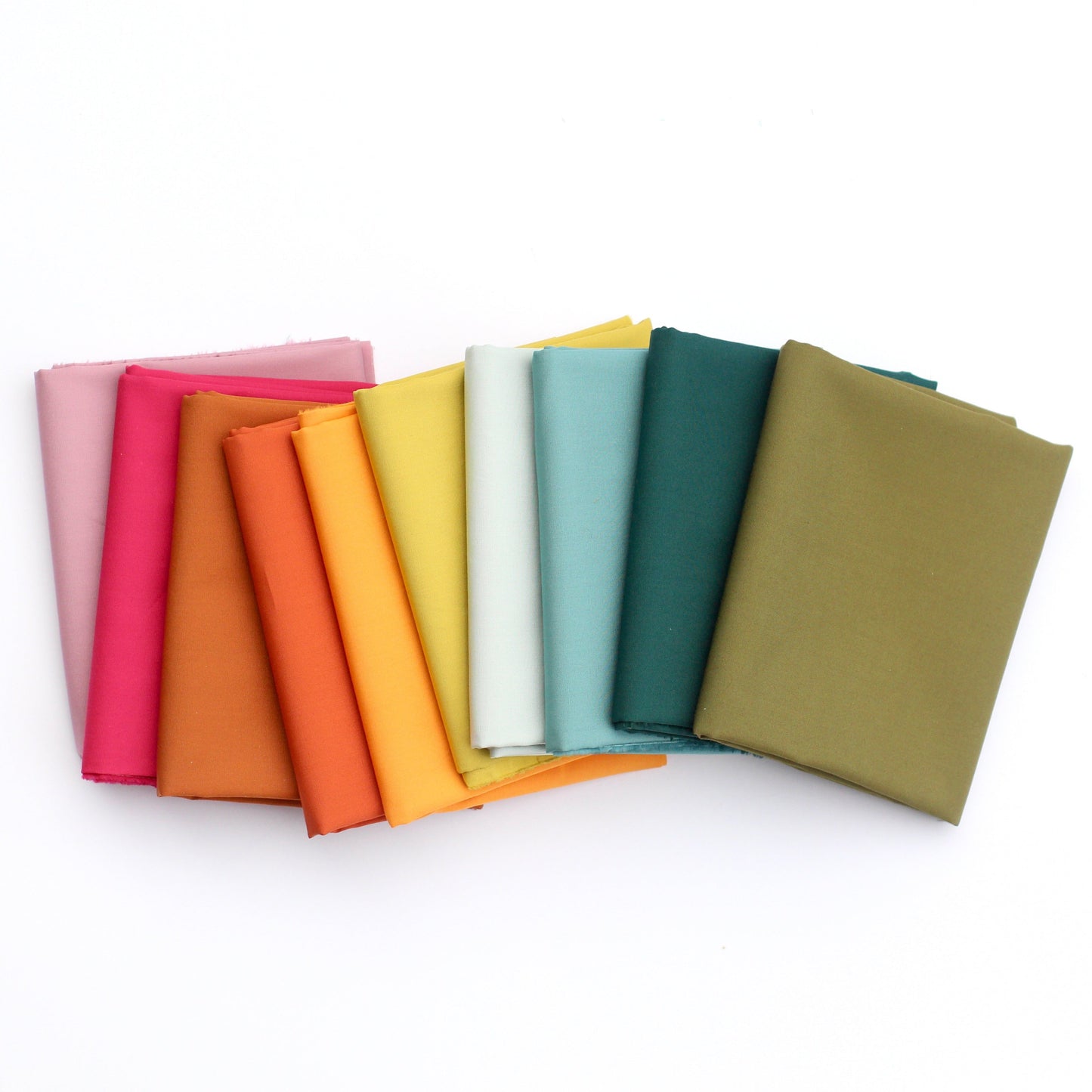 Mystery Pure Solids Bundle | 5 Fat Quarters